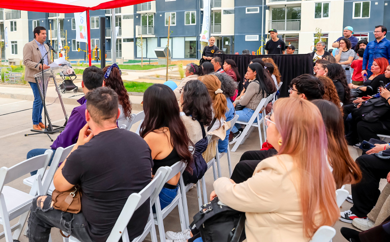 Vista Parque recibe a sus primeros felices propietarios
